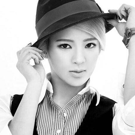 « ม๊าฮโยยอน 김효연 » คนสวยจากเผ่าพันธุ์ผู้หญิงถึก [not Real]