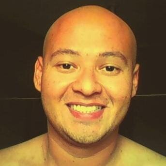 Estudante de Letras, amante de música, cinema e deboches.