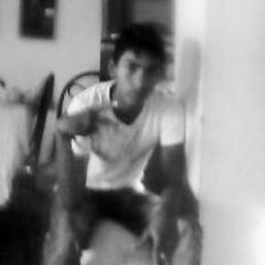 . _/̲̳l\̲̳__/̲̳l\̲̳__/̲̳l\̲̳__/̲̳l\̲̳__/̲̳l\̲̳__/̲̳l\̲̳___
pues yo soy quien soy y no me parezco a nadie.(:-