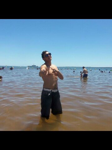 Ex participante de Yingo 4, soy cantante lucho por mis sueños de volver a tener mi grupo y recibirme de lic:fisioterapia amo a mi familia y a Dios y mis amigos