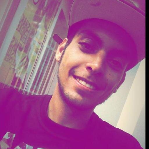 sou um mero largado qe nunca endireitou !