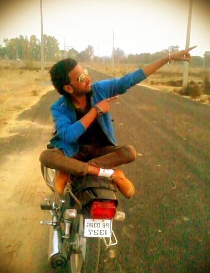 Resham1121's profile picture. 