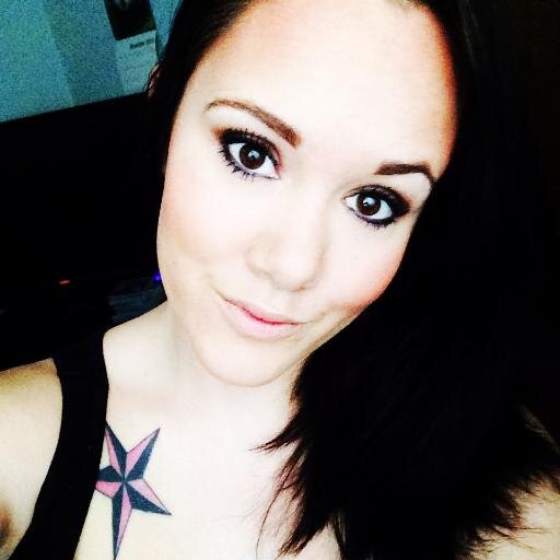 ErinNWrites's profile picture. Writer, Student, Mom, Fiance