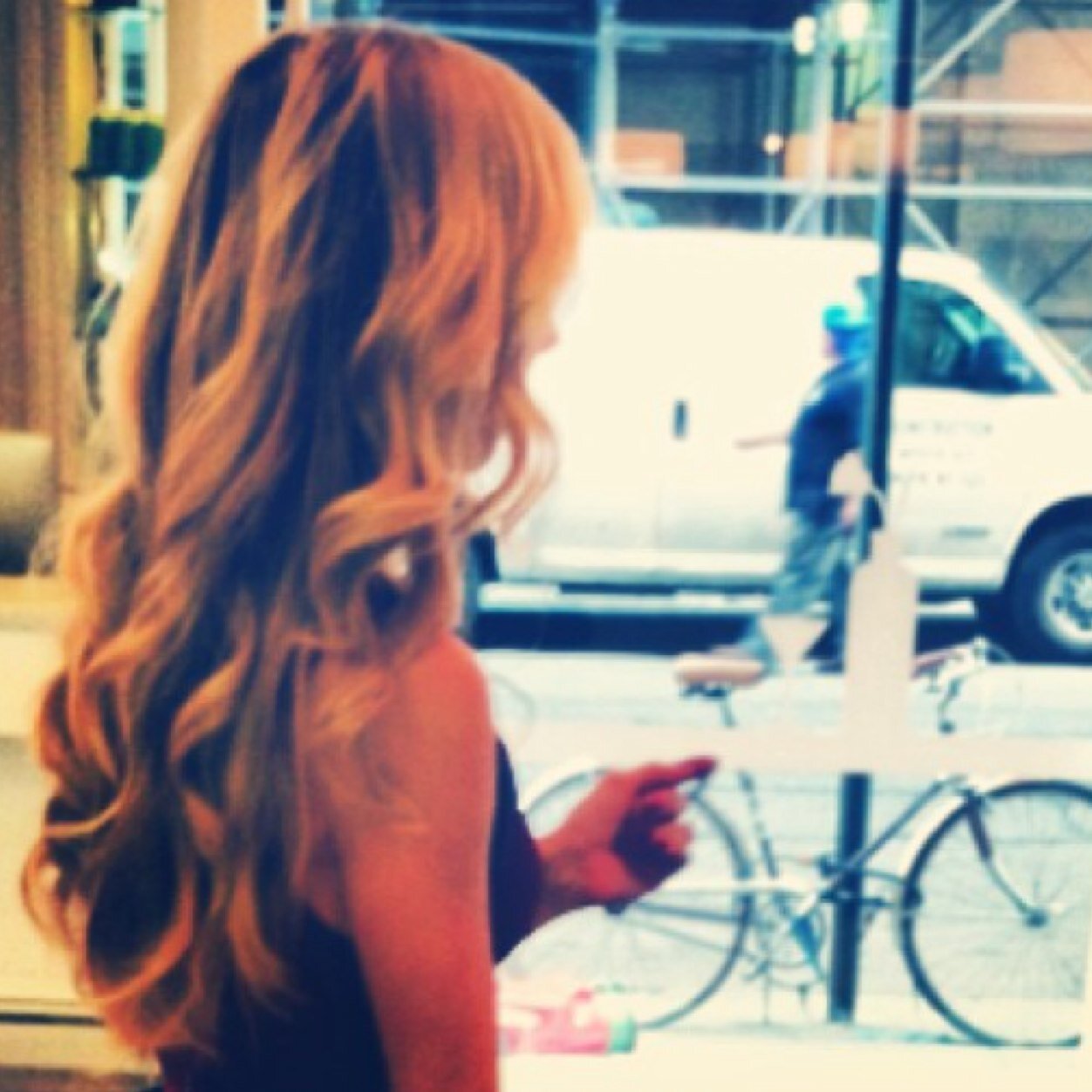 FitzInTheCity's profile picture. Reads DealBreaker and Vogue on weekends. Fashion obsessed. Wall St enthusiast. Amazed by: CNBC, Vogue, CoCo Chanel, Bess Levin's headlines, Anna Wintour.