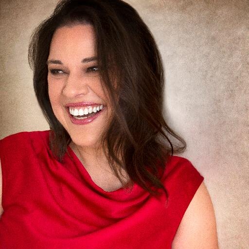 Loving Mom 👶| Devoted Wife 💍 | Entrepreneur 💹 | Member Of The Alphabet Mafia 🌈 | Sucker For A Good Romance Story 💘