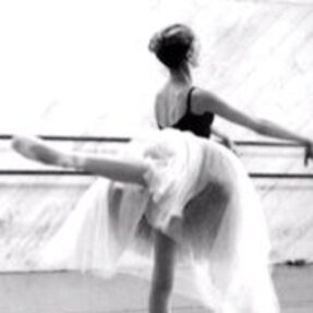 l5Spadoom1183's profile picture. صغيرة ي العمر لن عيناي أصدق من فتيات العشرين وأسلوبي أبلغ من فتيات الثلاثين وعقلي أكبر من نساء الأربعين .