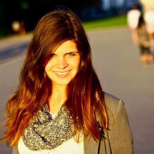 Frilansjournalist, Nestleder i Lambertseter Arbeidersamfunn, student