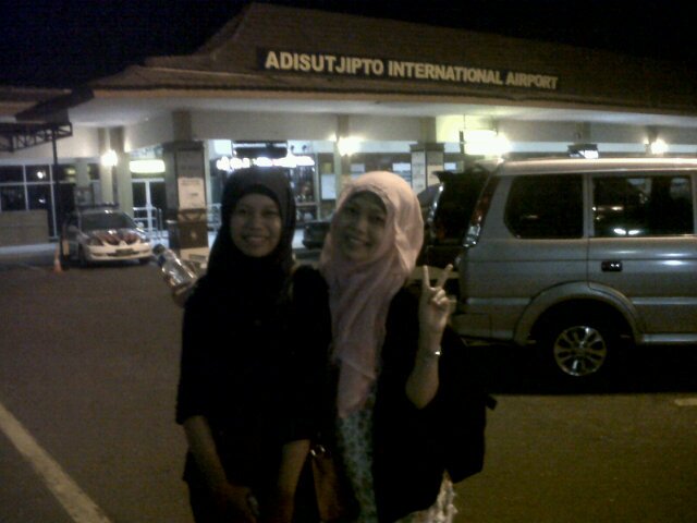 YennyEka1's profile picture. I'm a moslem,,Smart, style n religious,,