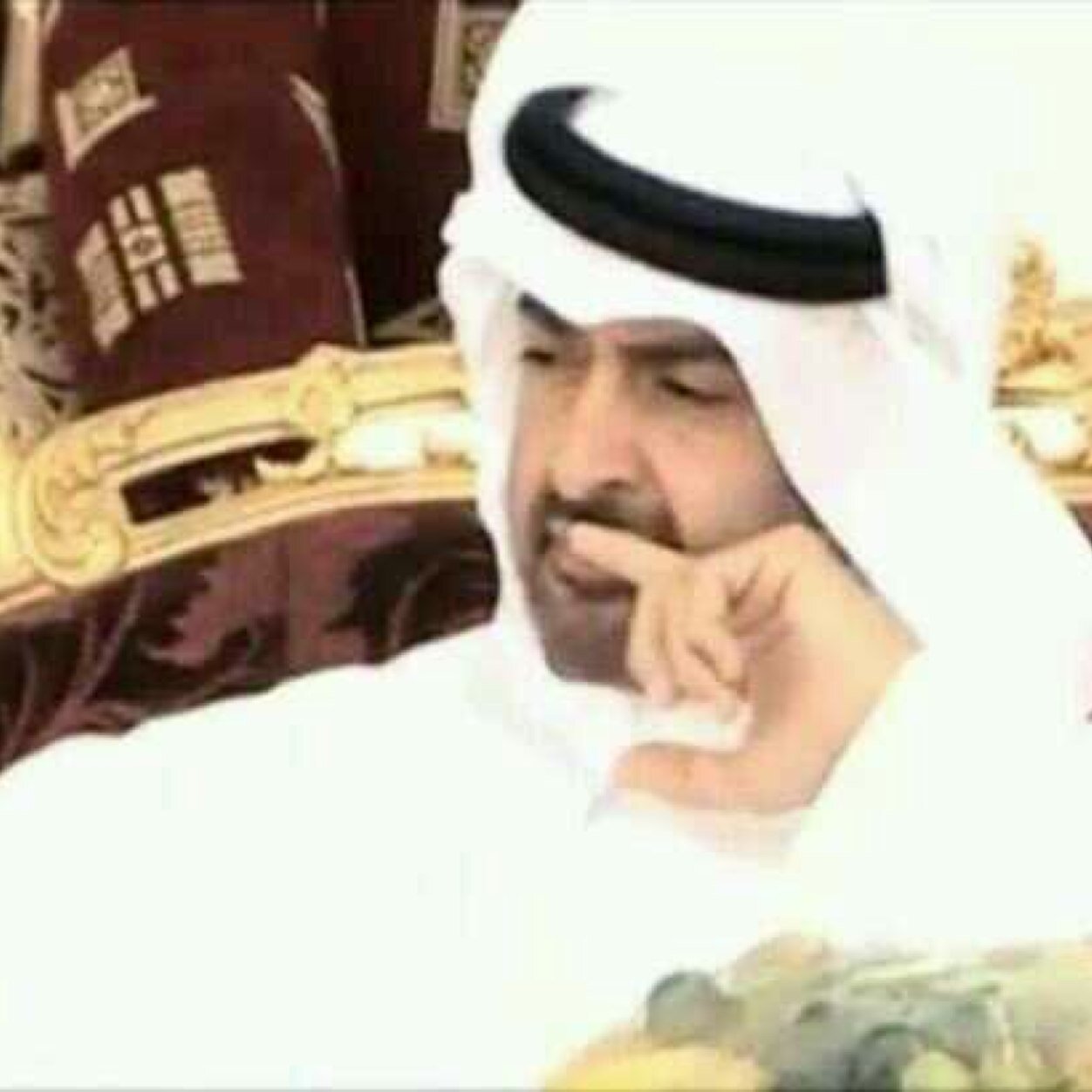 - {بكالوريوس في القانون 📝-}