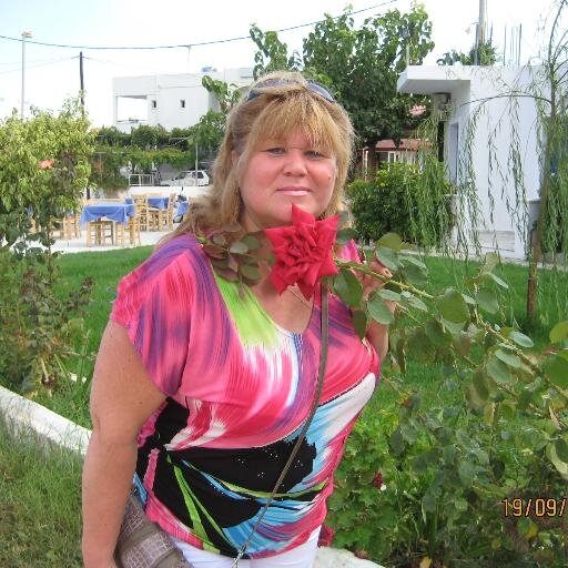 lelikshor's profile picture. 