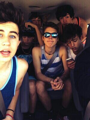 My name: Mickayla Jacs. My inspiration: Magcon Boys. My dream: meet them ♥