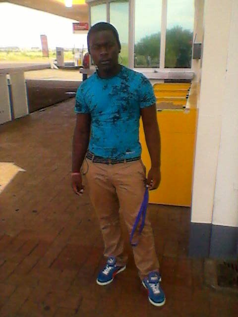i'm france sibumbe, student at TUT doing electrical enginering.