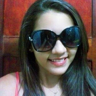 - Nao corra atrás de quem nao sai do lugar por voc. '-'