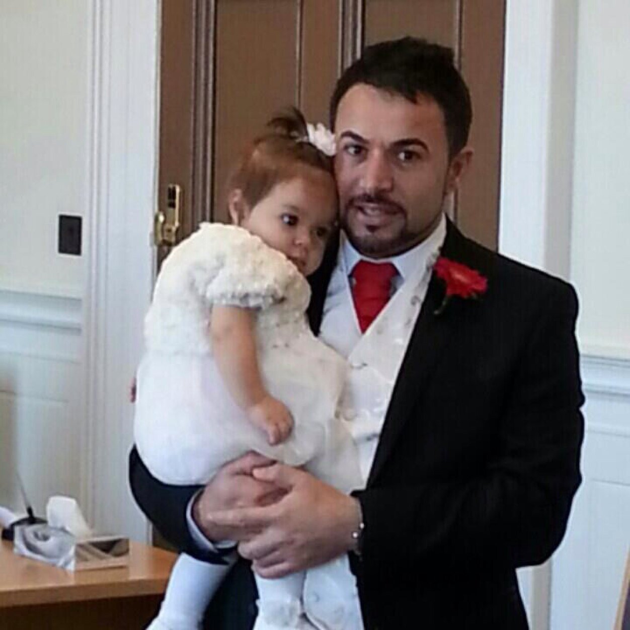 hi i am izzy from manchester altrincham ..i am from turkey and i am hairdresser