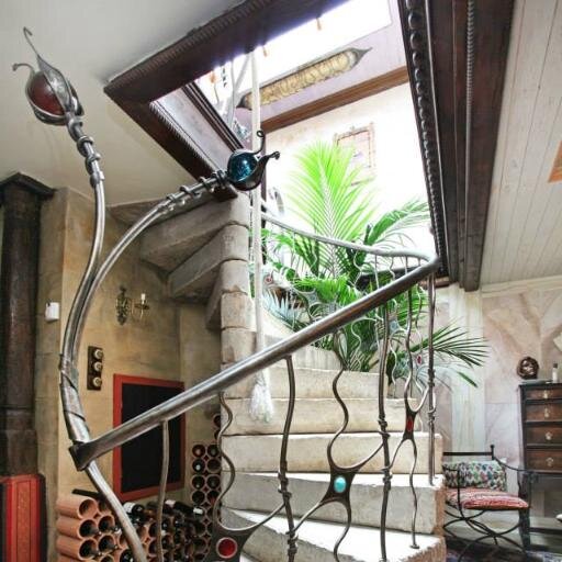 Artist/Blacksmith. Designer/Maker of bespoke Ironwork.