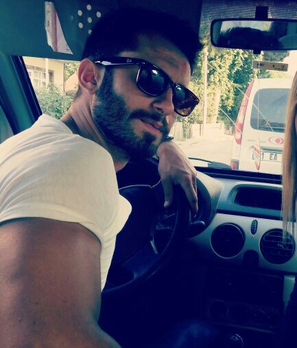 tam bir akrep erkegi :)