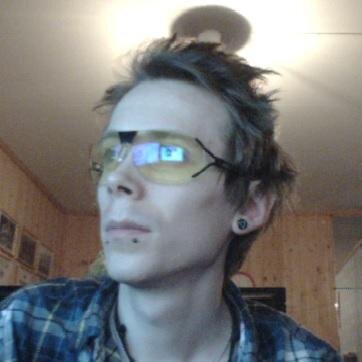 Gamer, hobby programmer...