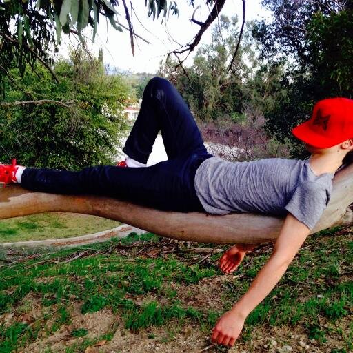 ✌Not your ordinary boy in Miami. Adoptive mother: @ThatPianoDawson ||Taken by my girl @itsNoahBiatch_|| {Age 14.}