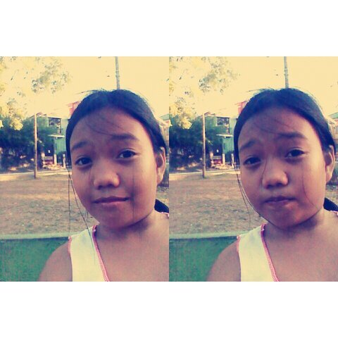 | I'm a good girl  | Please follow me back |