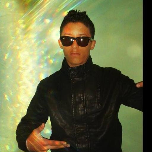 dHiYAeAlgeRiaNo's profile picture. 