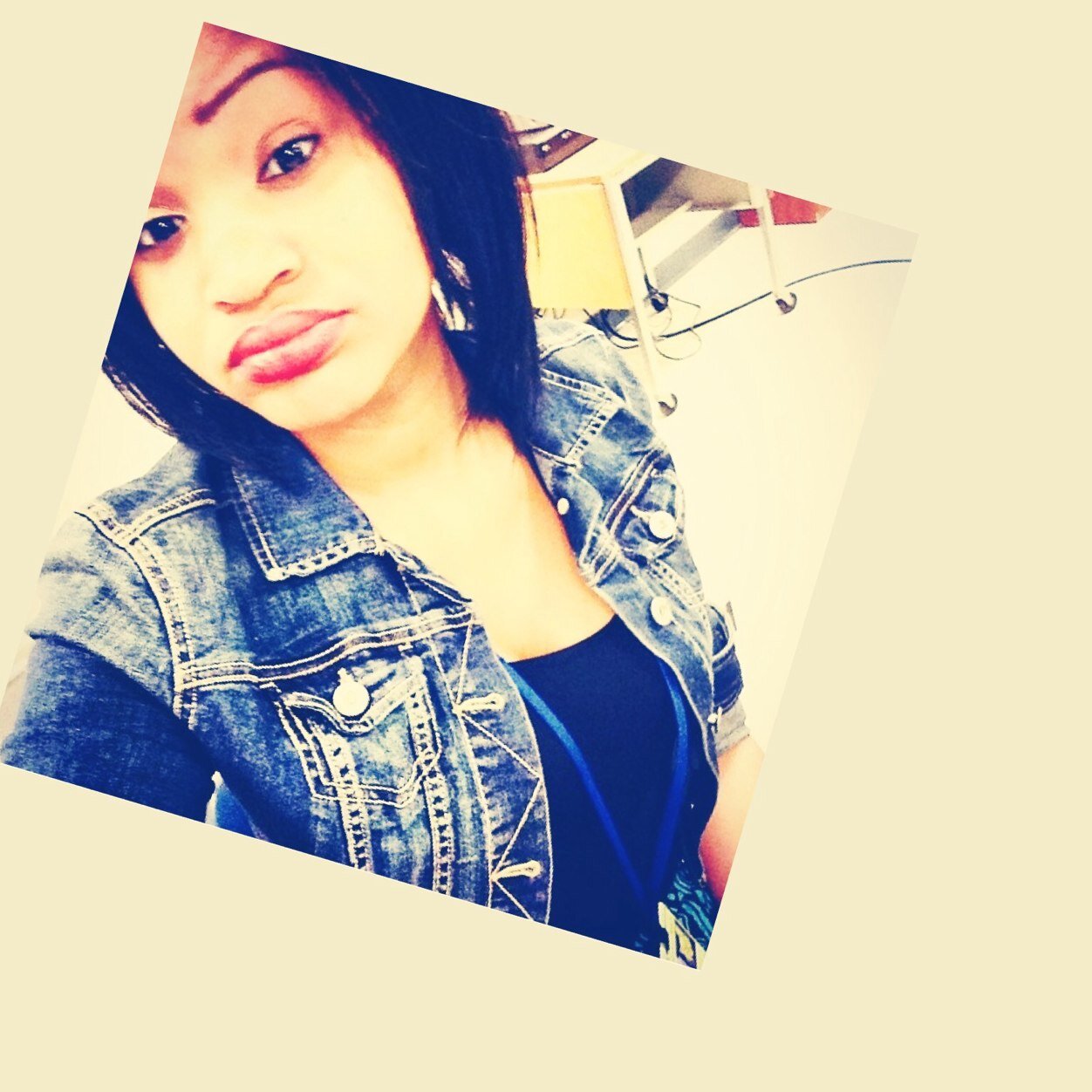 Fmoi : @Twerk4Ri_