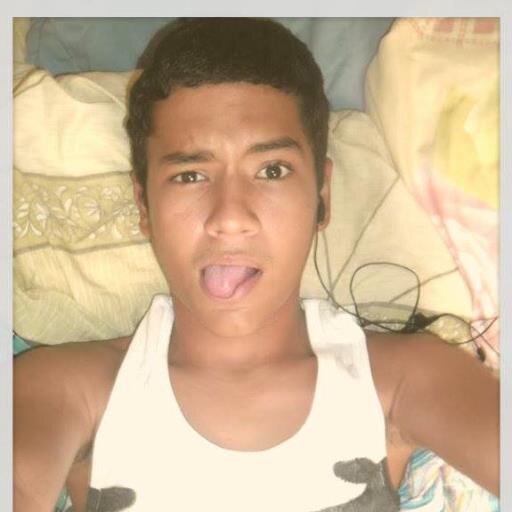 Venezolano ϟ Semi-Artista ▼ Monster de Corazón †
Born This Way  ♣ Summertime Sadness ♠