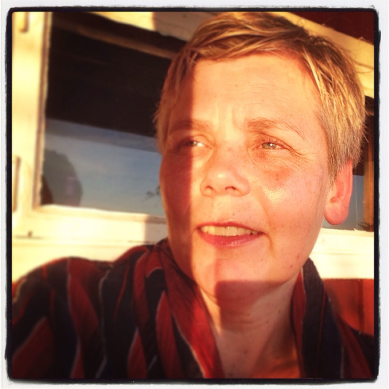 mporrassalmi's profile picture. Opintovapaalla Ylestä, äiti, kirjailijan vaimo ja Onnin emäntä. Working in Finnish Broadcasting Company Development Manager (in study leave)