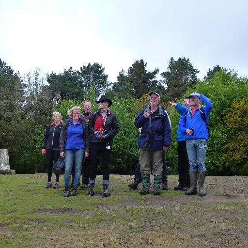 justpoppingout's profile picture. Loves hiking, the great outdoors, the Surrey Hills.  Promoting Team Building walks as well as Social walks...
