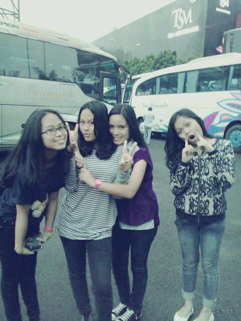 @Windihrt @Cintasentiani @shabirajeihan @dwiapriyandini