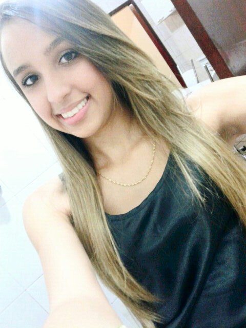 Thalita Martinez,18 Capricorniana. Snap: thataamartinez