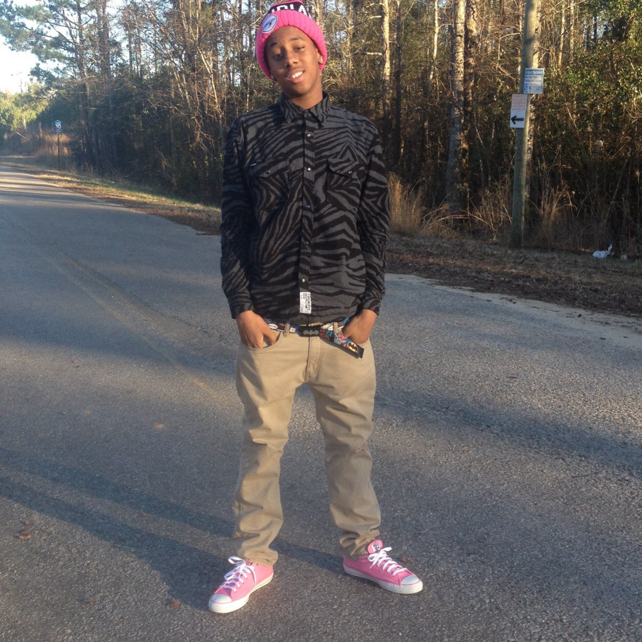 BurntCorn wea i live
The struggle nevers real
Outhea in these streets trynna getta record deal.!
YounqB