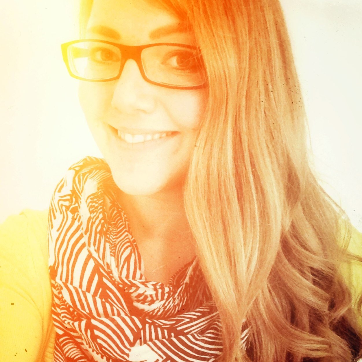 sara_norling's profile picture. Twittrar här som skolkurator. Tar upp psykisk hälsa, mående, rådande normer och ifrågasätter hur man "måste vara", samt lyfter organisationer som kan hjälpa!