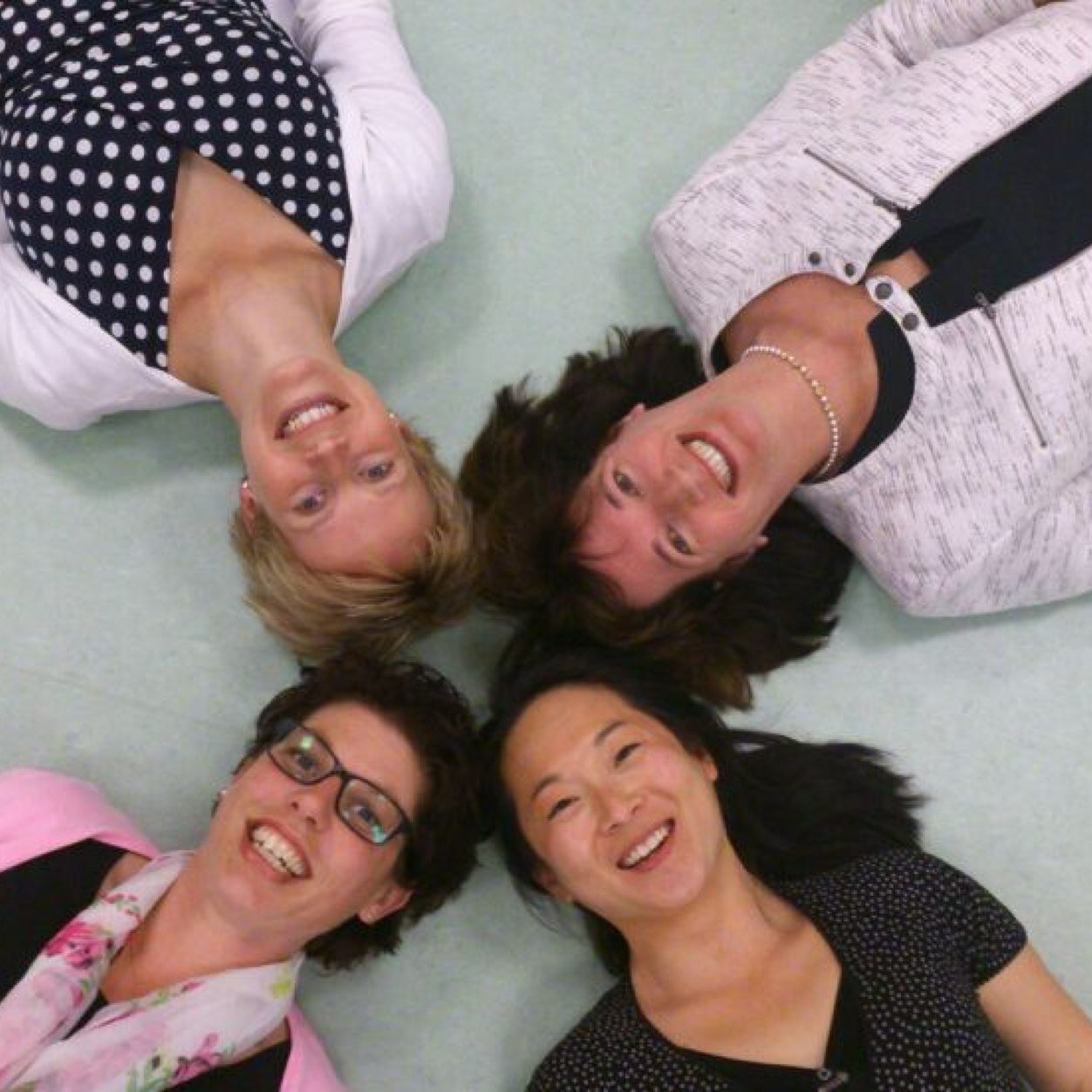 HuisartsKreuger's profile picture. • Family Physician • Ondernemer • Huisartsenpraktijk Kreuger • spiritualiteit • De Gelukkige Boeddha • Seoul •