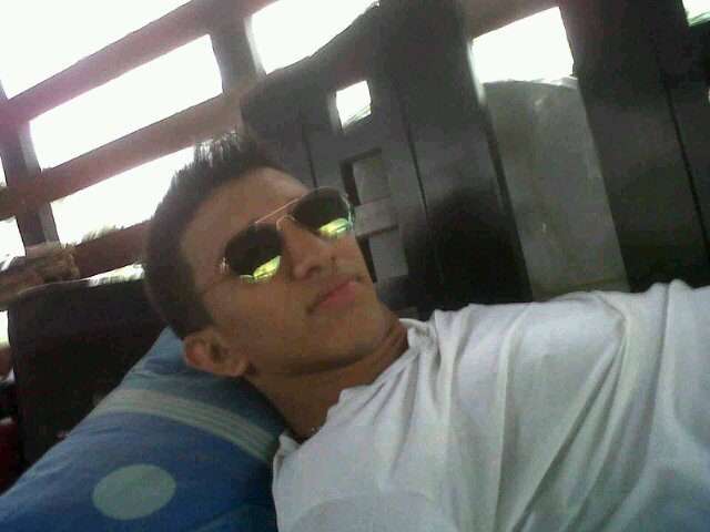Futbol lo mejor.. Mi vida es futbol.. Total mente.. Mi pasión es el futbol.. Amigo d todo el q juega el buen futbol...; messi1o