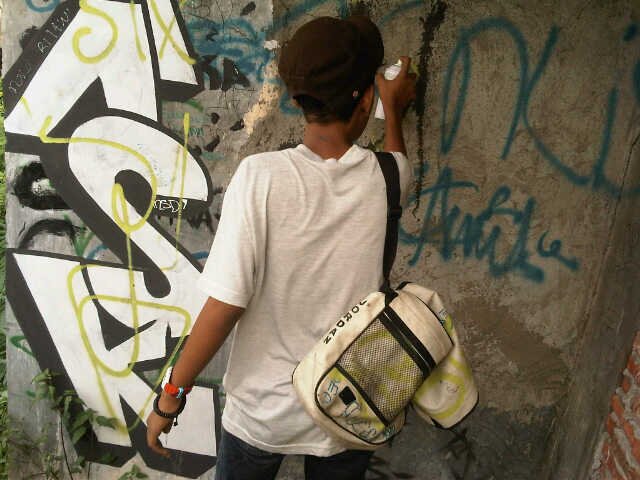 Dellallo ;*{}