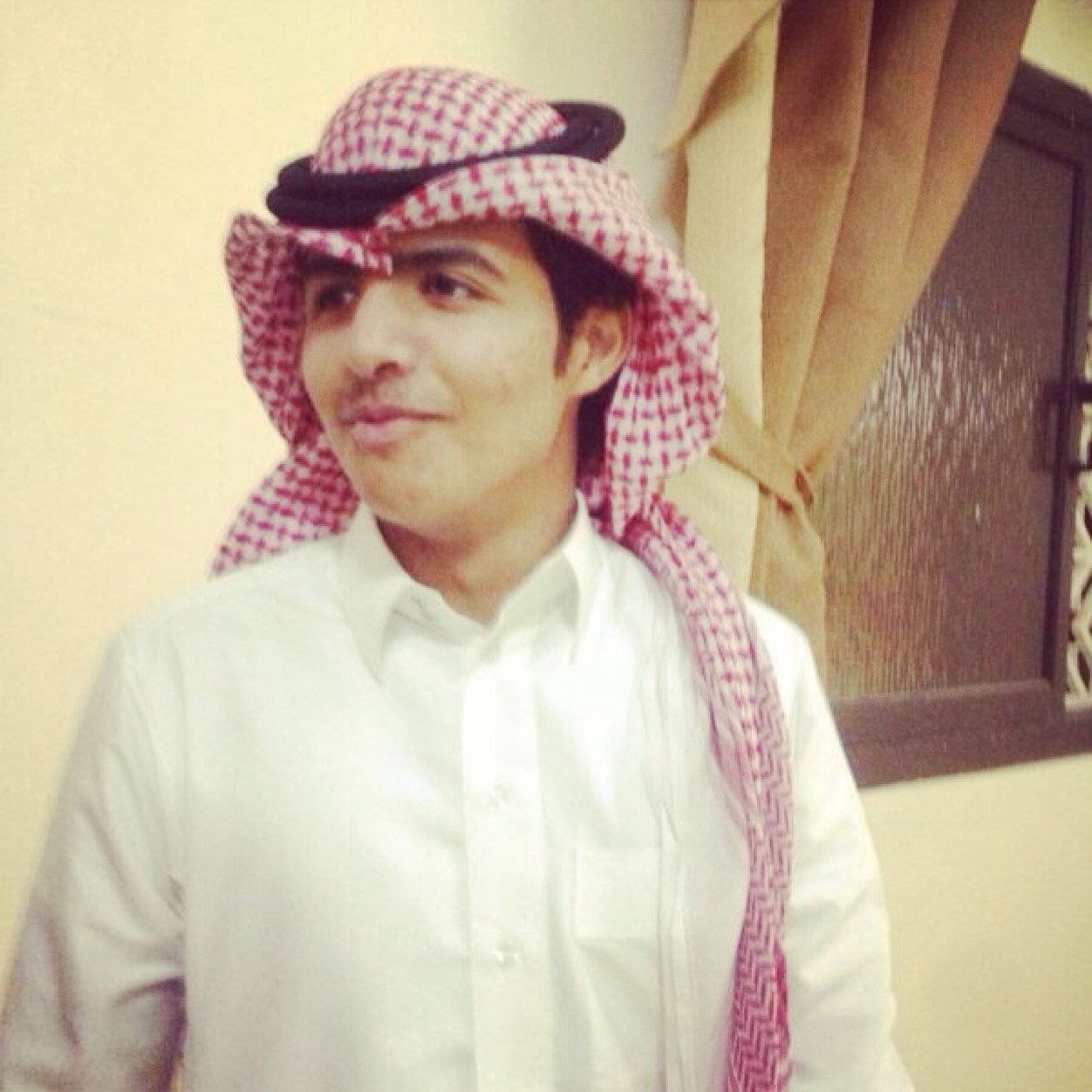 Facebook : Yaseer Alshameri ,, instagram : YS.19 ..&