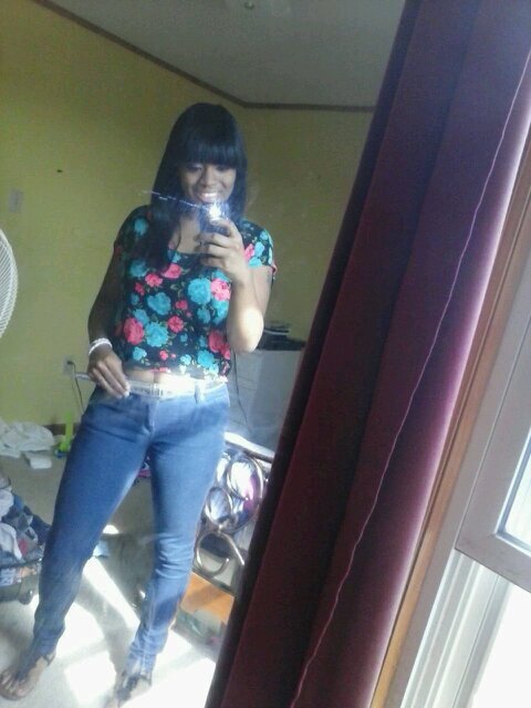 Follow me & I'll follow back
Don't be scared♥♥♥