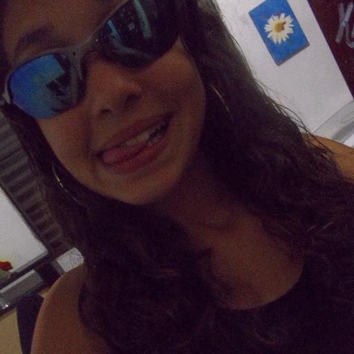 Eu aprendi que muitas pessoas não vão fazer por mim nem metade do que faço por elas..' *-*