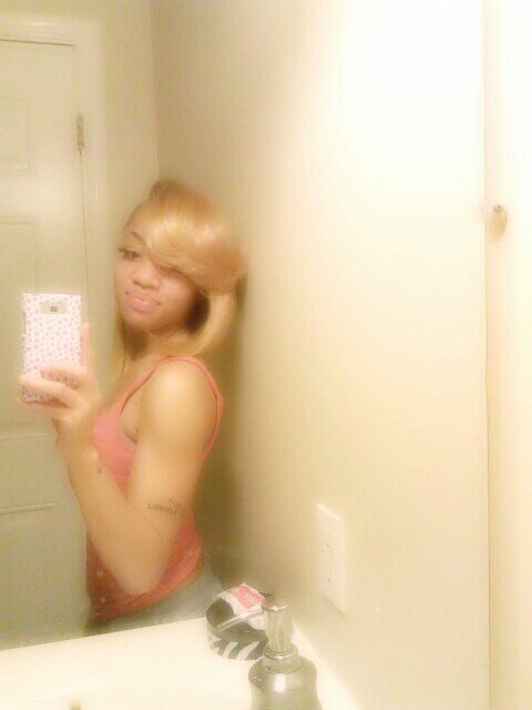 redbbY Here . ! ✋followMe i`ll followbCk .   . #GorgeousMe   ! #11.1o