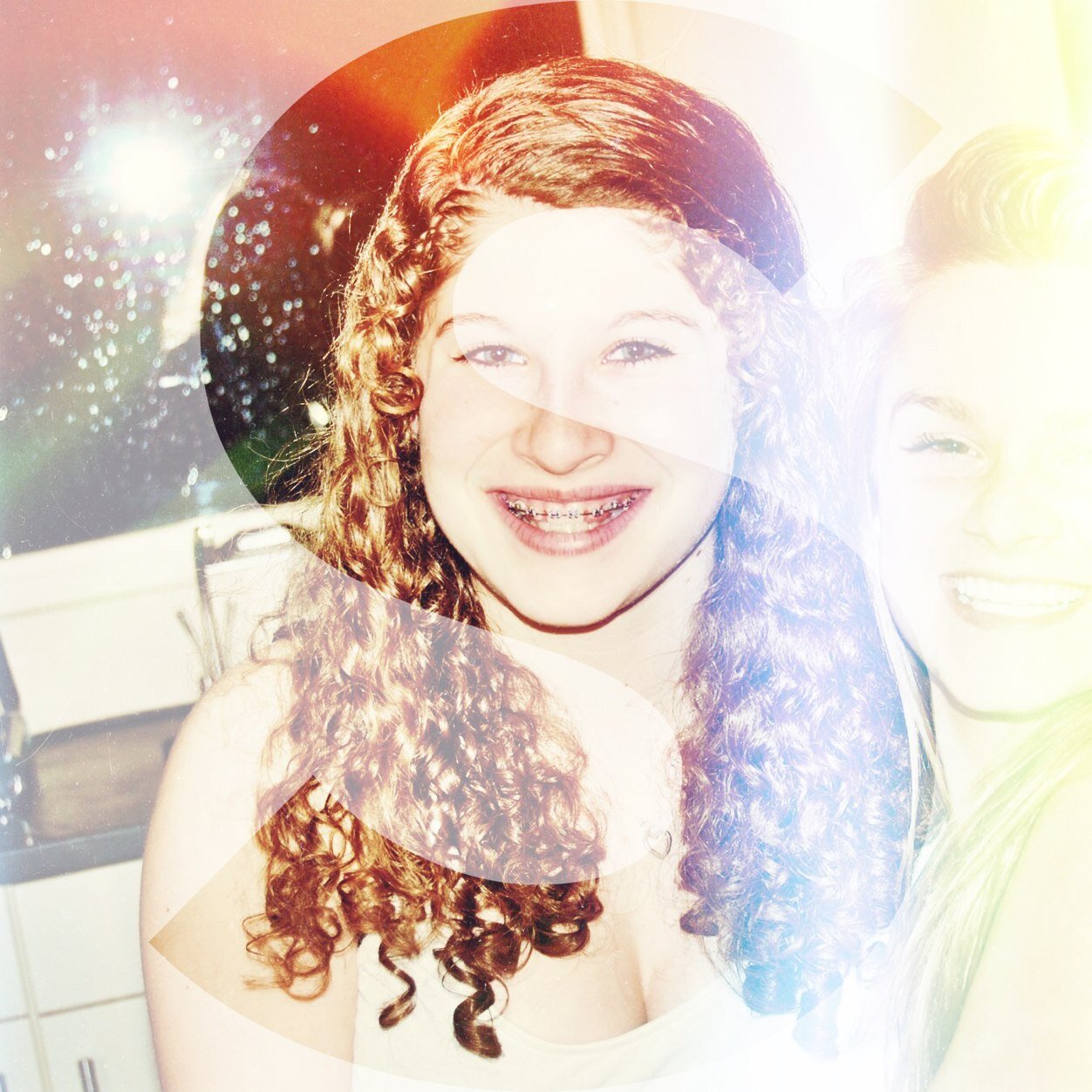 laugh. love. pursiut of happiness.
They say im the sassy one.....http://t.co/dRuTSH0TU3
