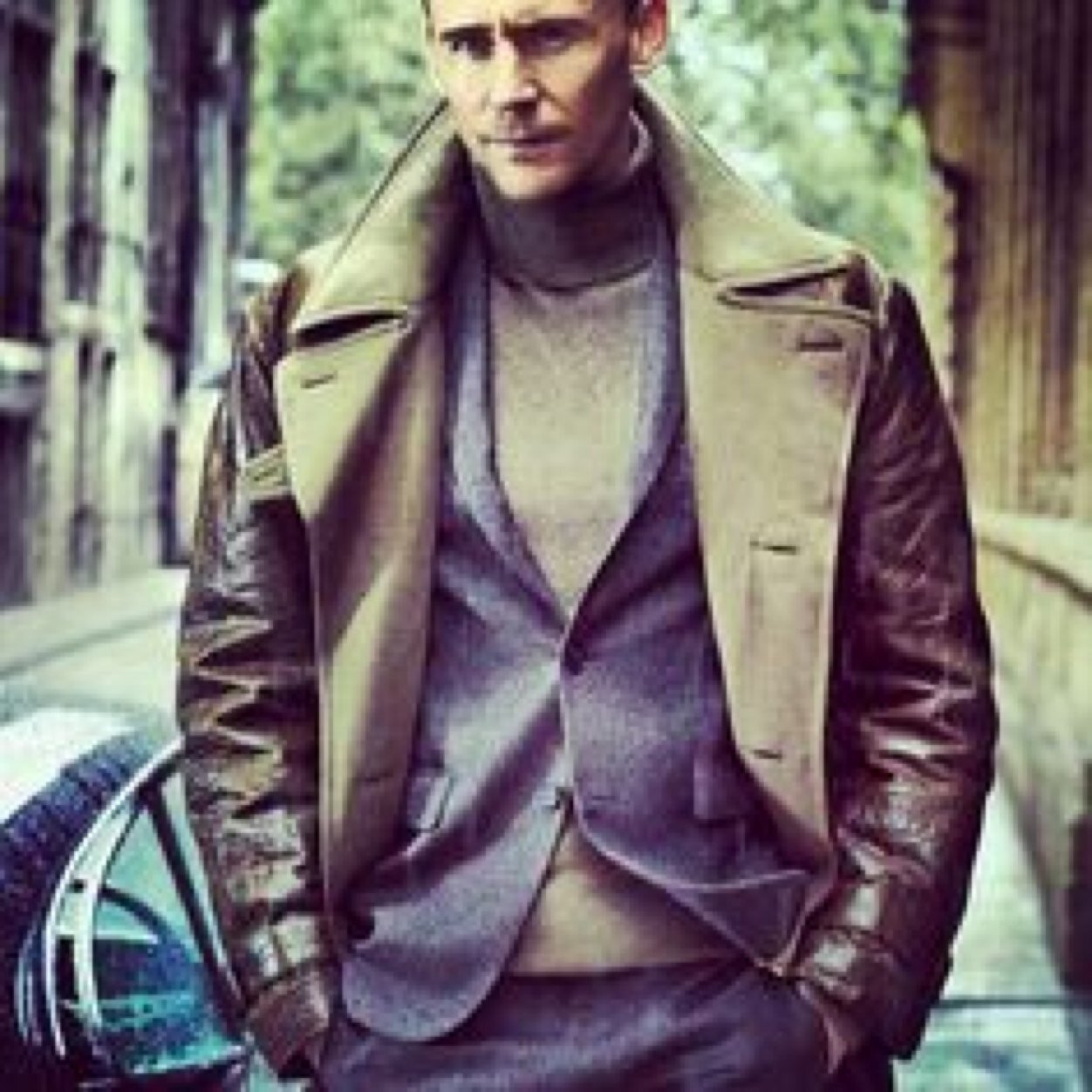 I'm a highly trained hunter. Yes, I know all about the Winchesters and all. I tend to keep in the know. [#SPNOCRP|#Bi|#FC:TomHiddleston|AnyFandom/Ships]