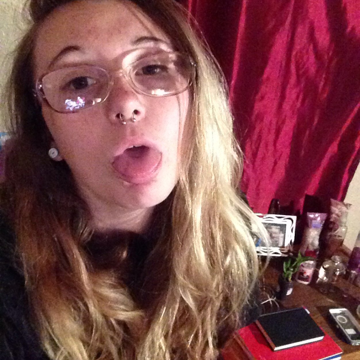 nostalgicramble's profile picture. Im @fappingtbh | queen of the bae zone