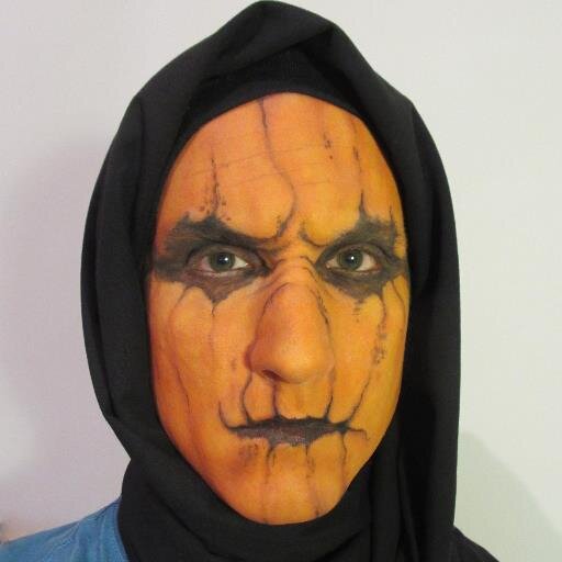 Grimeur/make-up artist, Research Analist, vrijwilliger/volunteer, Bootcamp crazy