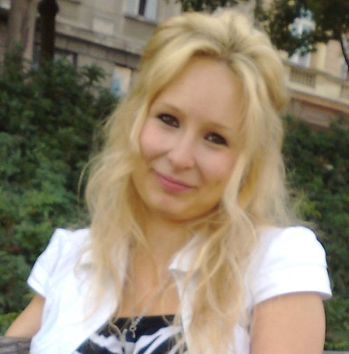 ML research engineer, PhD in computer vision and machine learning, mother of 3
Training robotics VLAs for a living...