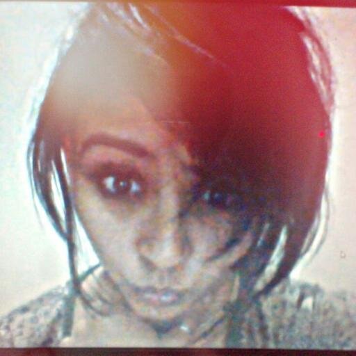 Little fun, Little laugh, Little Drama, Little too extreme, A touch of poetry, A twist on the side.... That's all about my life ;)