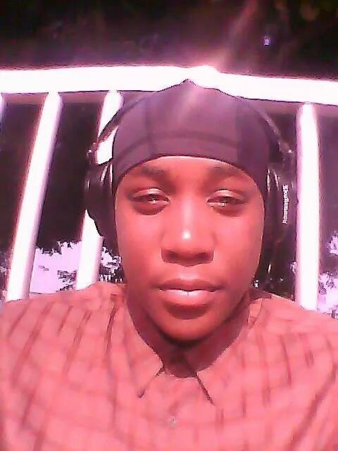 Dominique5_3's profile picture. 