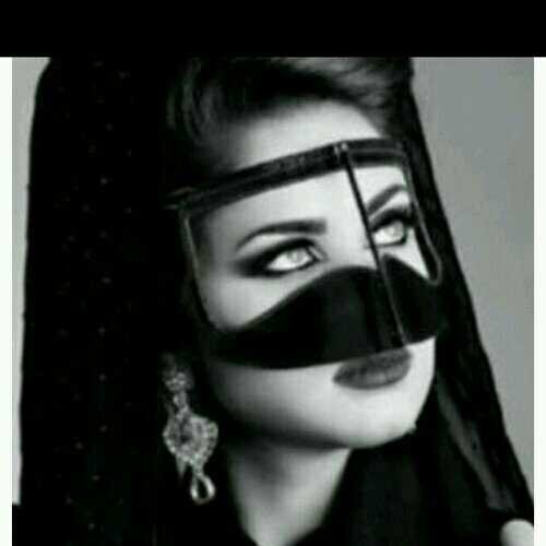 أنا قلت أحبك ترى ما قلتها رضوه..♡
