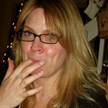 jillieb3's profile picture. Freelance Marketing