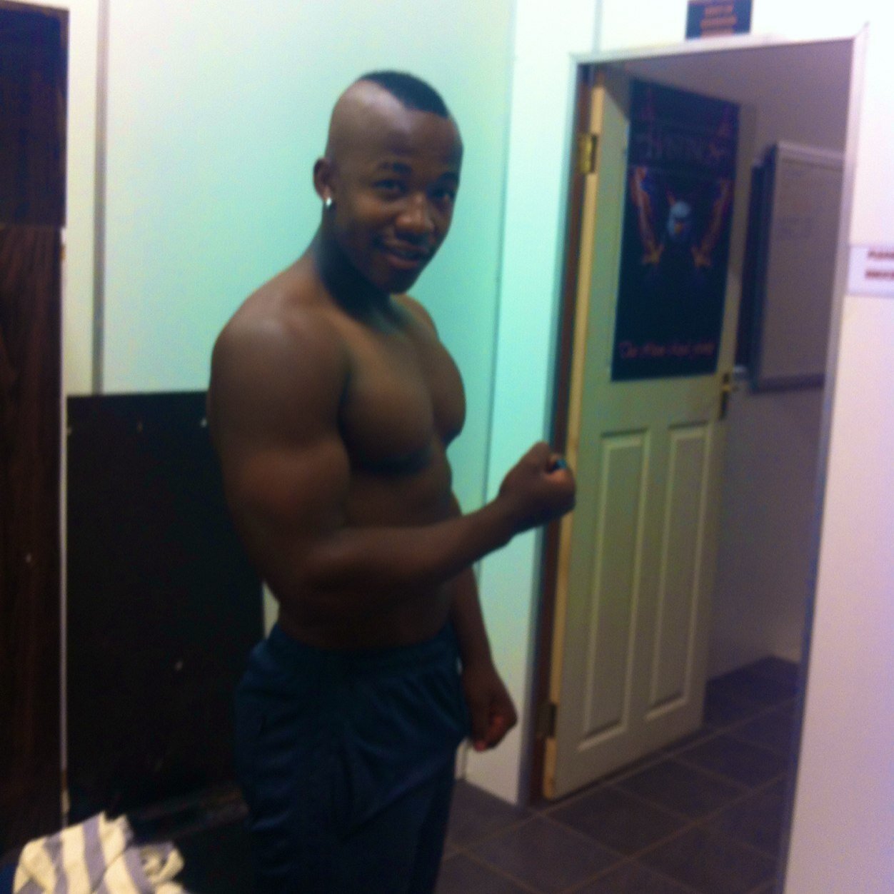 PRO-FIGHTER & PERSONAL TRAINER.