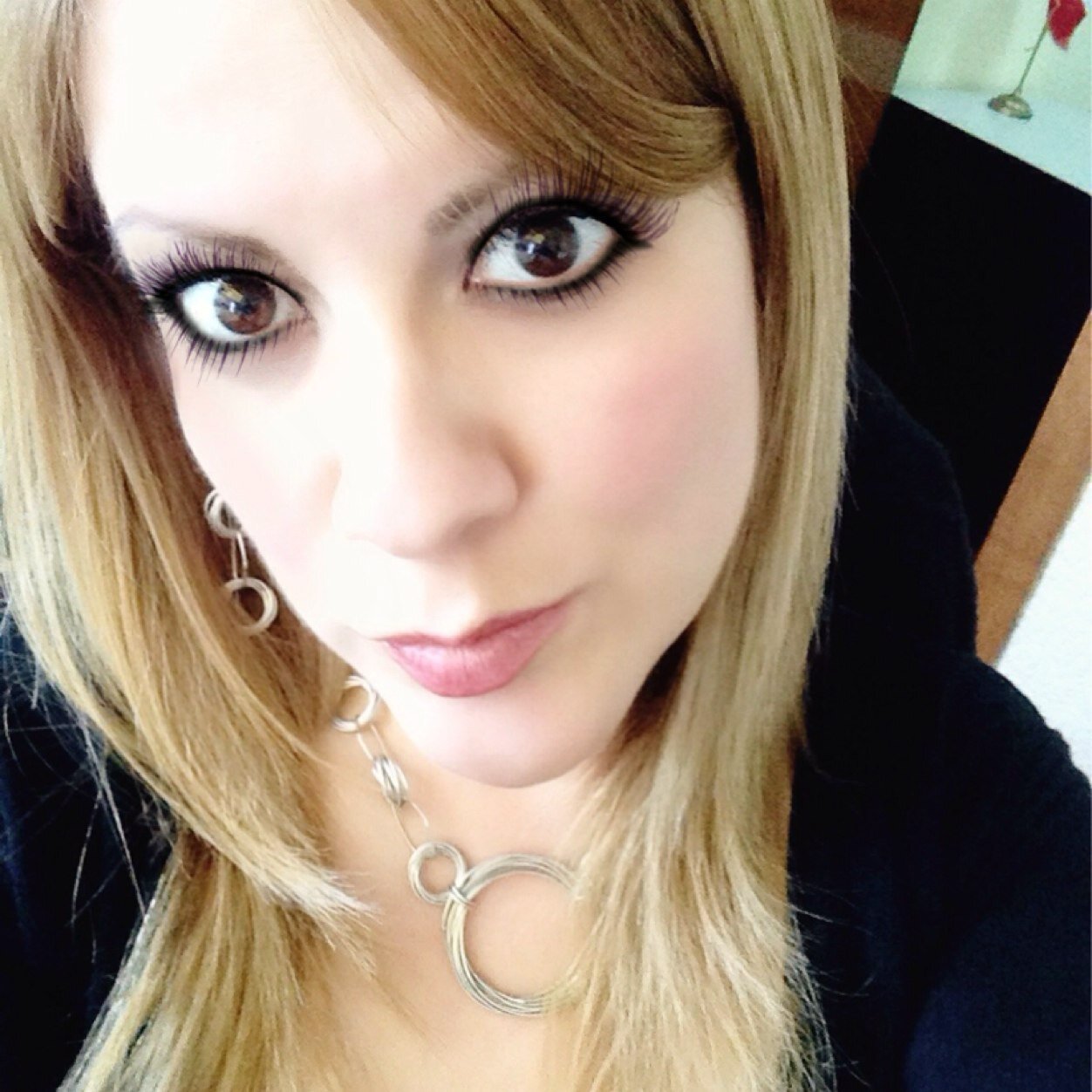 No puedes evitar que las cosas sucedan, sólo da amor y lo mejor de ti; el universo se encargará de hacer lo demás...